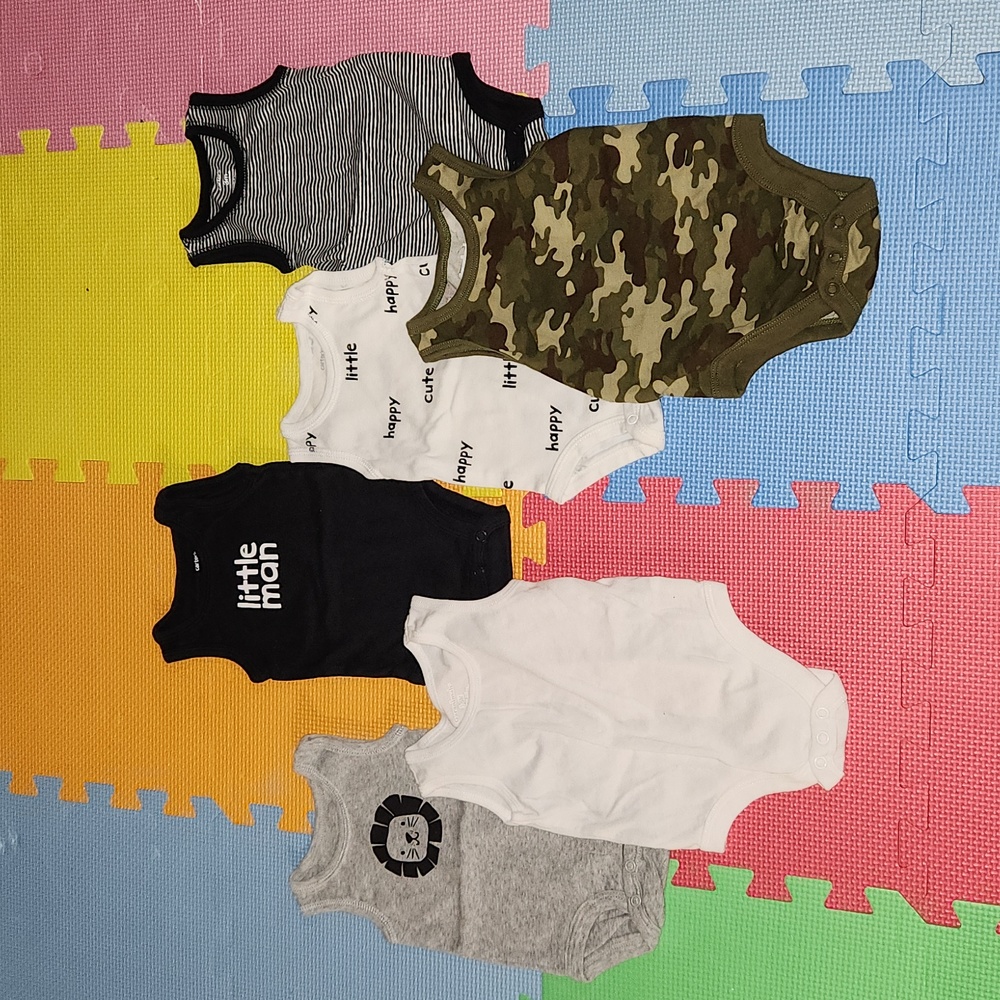 6 sleeveless onesies, size 3-6 months  like new